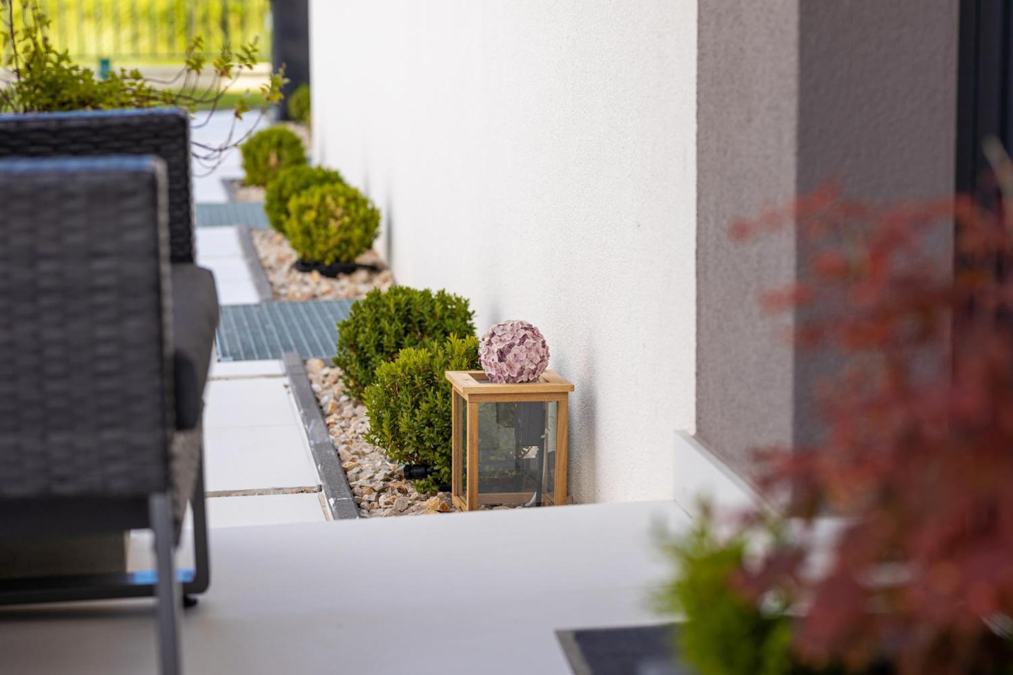 Villa Aurea Apartments Malinska De Luxe Exterior photo
