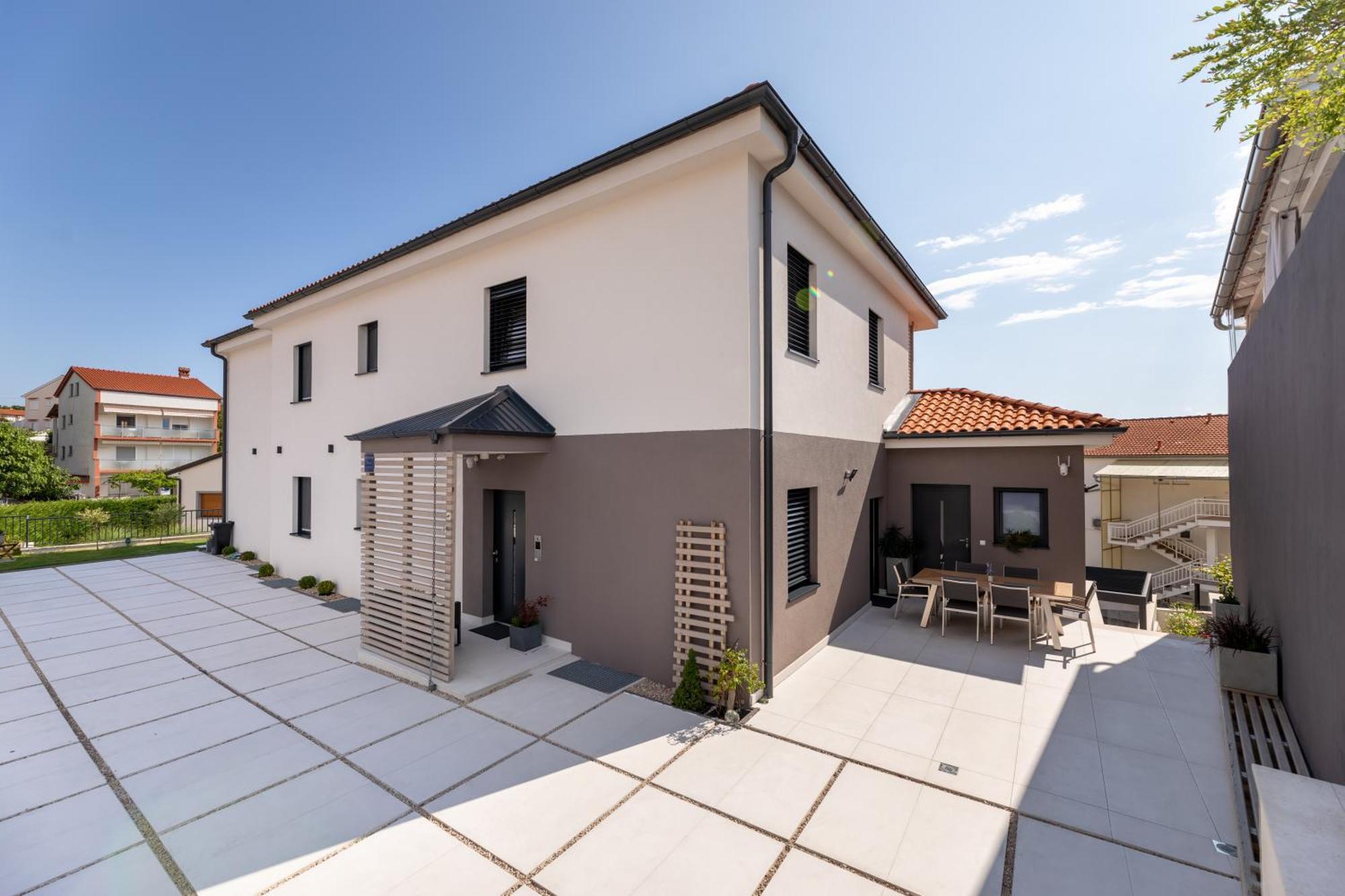Villa Aurea Apartments Malinska De Luxe Exterior photo